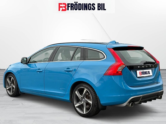 Volvo V60 3 of 5