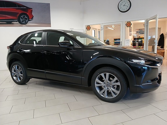 Mazda CX-30 4 of 15