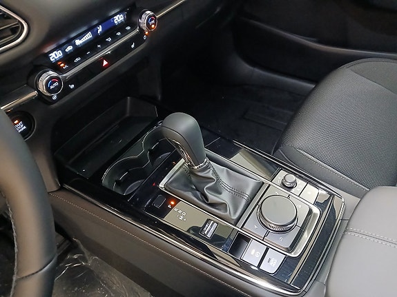 Mazda CX-30 11 of 15