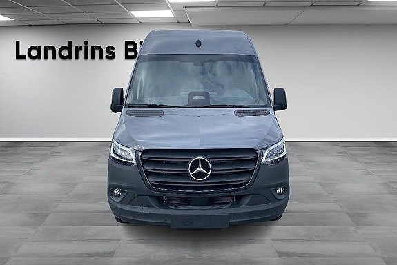 Mercedes-Benz Sprinter 317 2 of 6