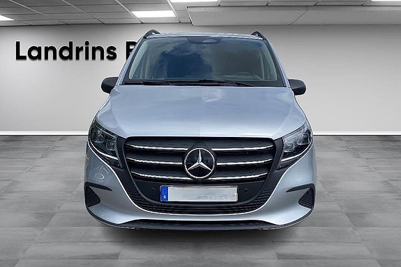 Mercedes-Benz Vito 119 3 of 5