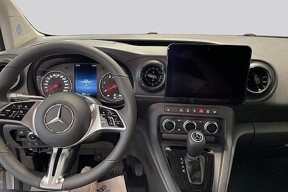 Mercedes-Benz eCitan 2 of 3