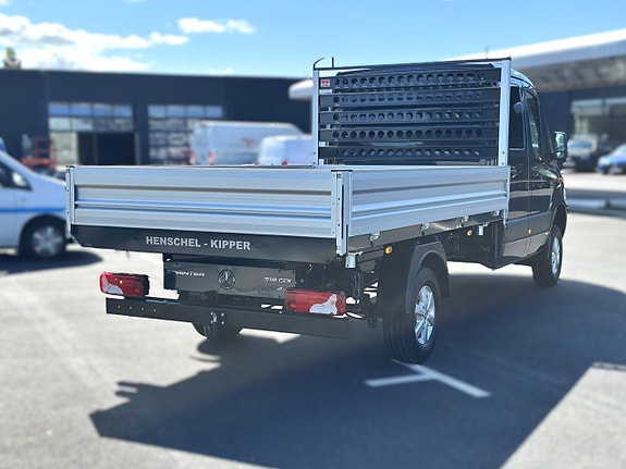 Mercedes-Benz Sprinter 319 8 of 17