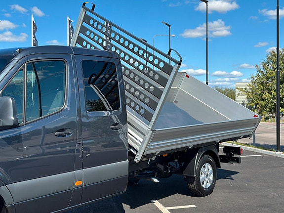 Mercedes-Benz Sprinter 319 9 of 17