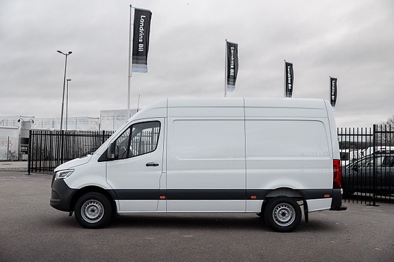 Mercedes-Benz eSprinter 314 3 of 7