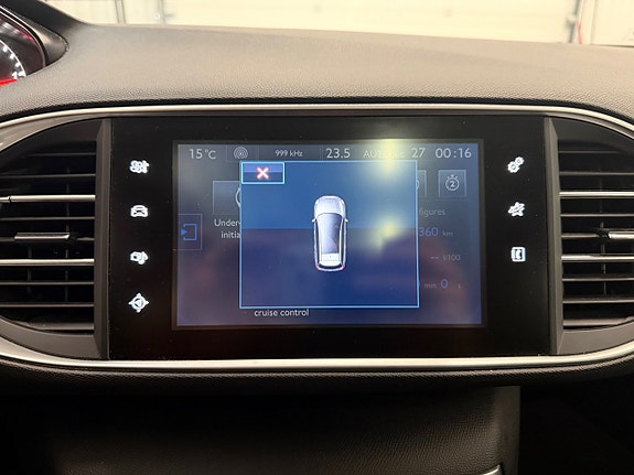 Peugeot 308 SW 22 of 25