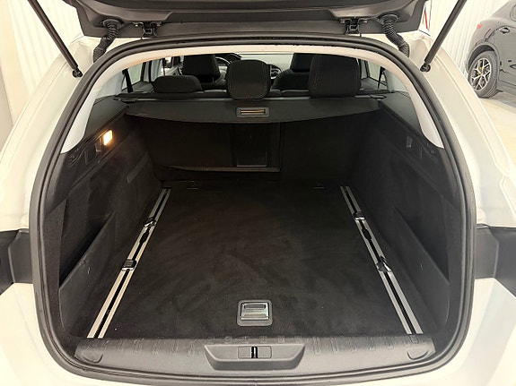 Peugeot 308 SW 7 of 25