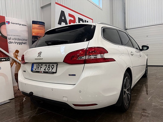 Peugeot 308 SW 6 of 25