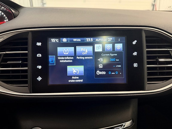 Peugeot 308 SW 21 of 25