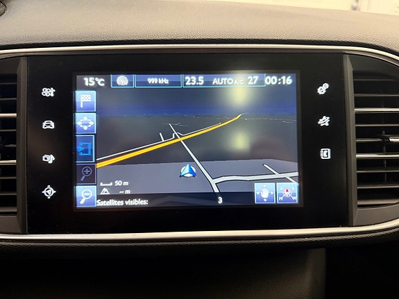 Peugeot 308 SW 23 of 25