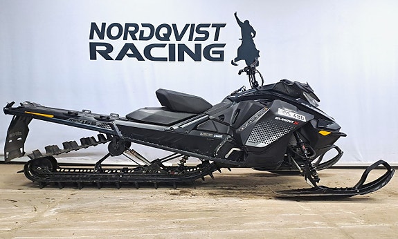Ski-doo Summit X 850 E-Tec MOMSAD *Fri frakt