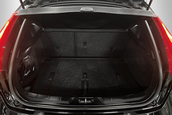 Volvo V40 20 of 20