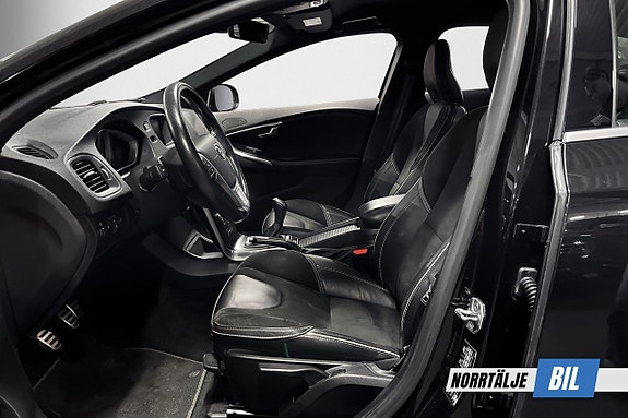 Volvo V40 8 of 20