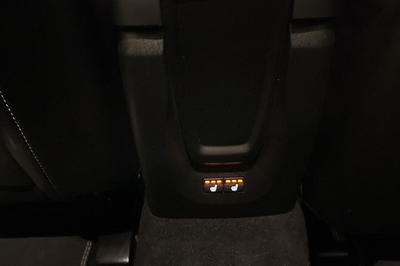 Volvo V40 15 of 20