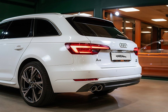 Audi A4 4 of 19
