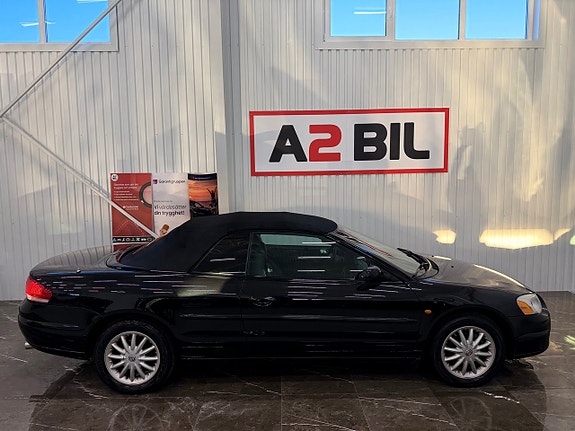 Chrysler Sebring 3 of 24