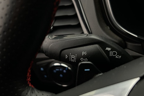 Ford Mondeo 14 of 30