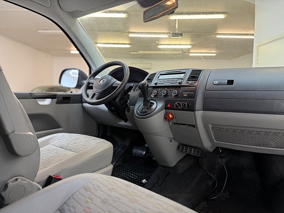 Volkswagen Transporter 14 of 19