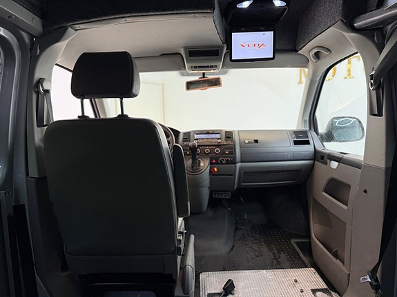 Volkswagen Transporter 19 of 19