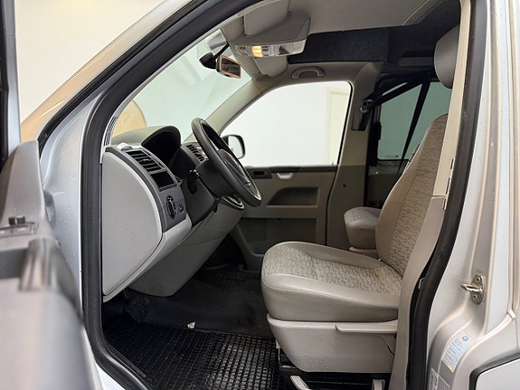 Volkswagen Transporter 9 of 19