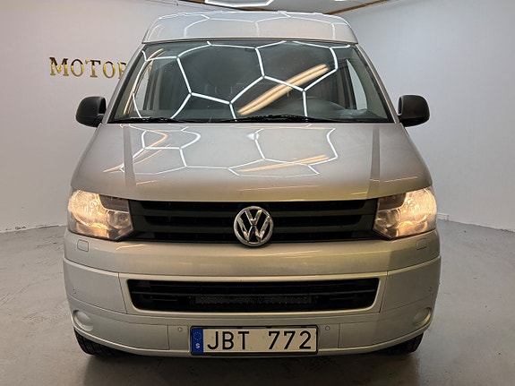 Volkswagen Transporter 2 of 5