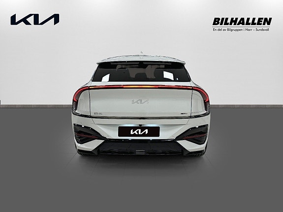 Kia EV6 5 of 14