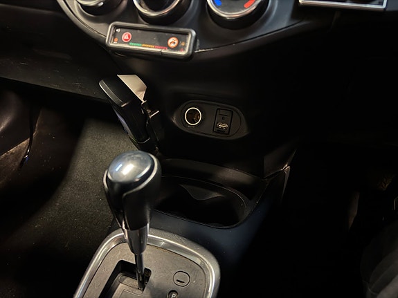 Toyota Yaris 16 of 23