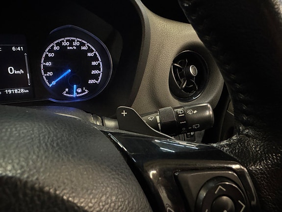 Toyota Yaris 22 of 23