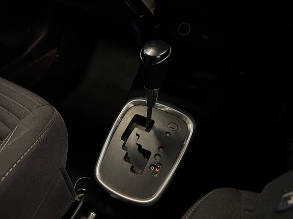 Toyota Yaris 17 of 23