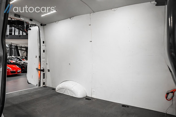 Volkswagen Crafter 12 of 28
