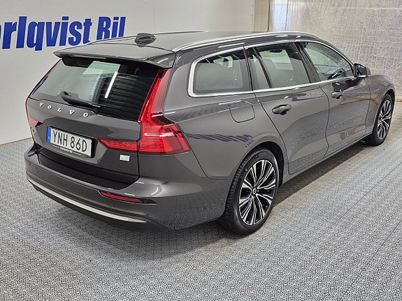 Volvo V60 4 of 12