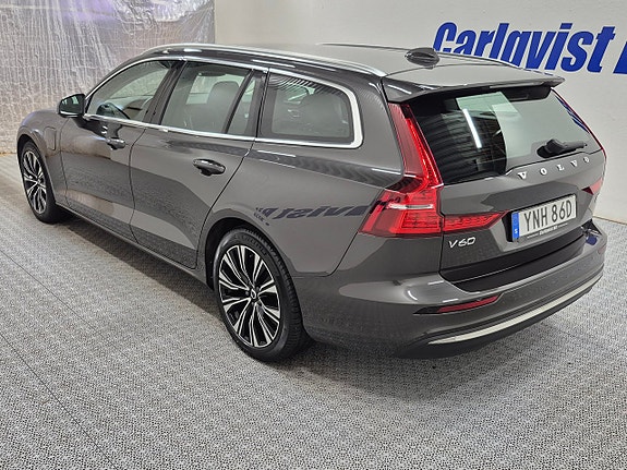 Volvo V60 3 of 12