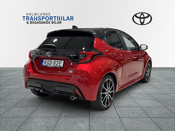 Toyota Yaris 19 of 26