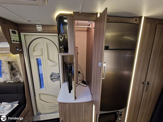 Kabe ROYAL 780 TDL KS / Queensbed 10 of 21