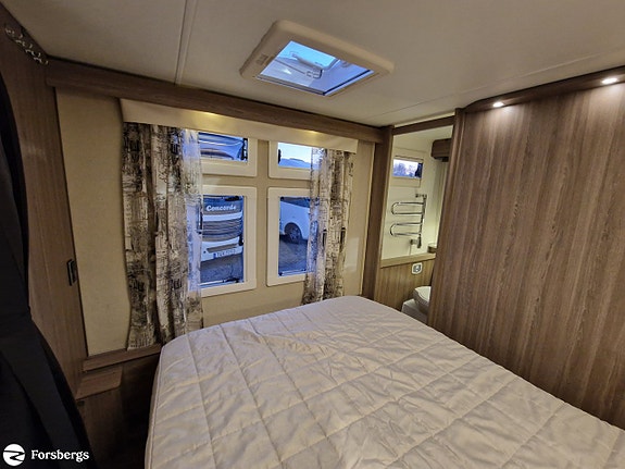 Kabe ROYAL 780 TDL KS / Queensbed 14 of 21