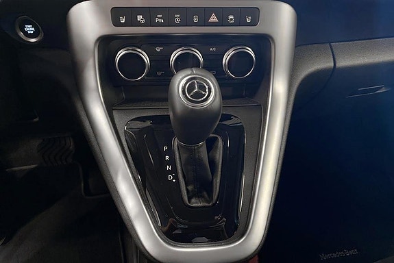 Mercedes-Benz T180 d 12 of 19