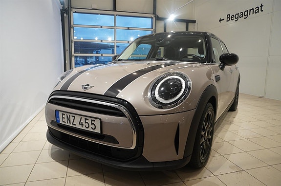 MINI Cooper 5 of 5