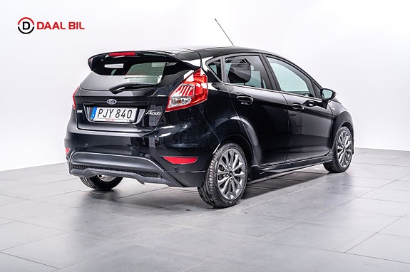 Ford Fiesta 5 of 21