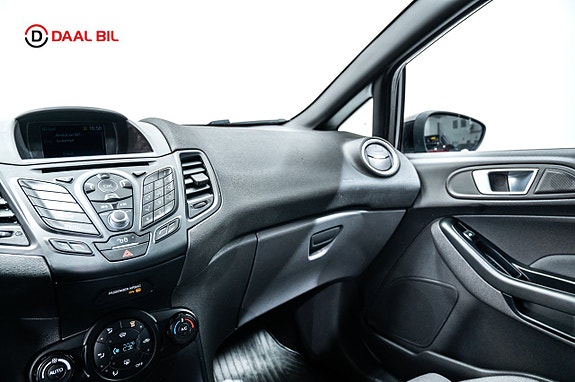 Ford Fiesta 17 of 21