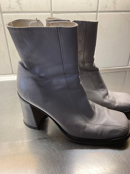 Product image 12 of 26