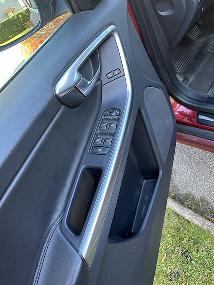 Volvo XC60 4 of 14