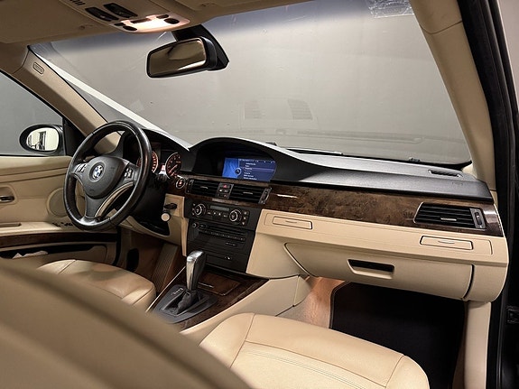 BMW 325i 11 of 14