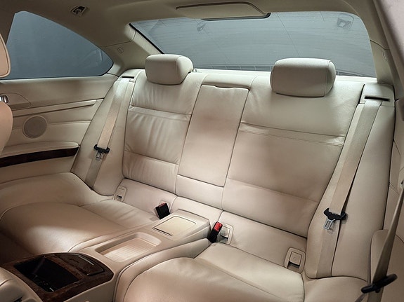 BMW 325i 10 of 14