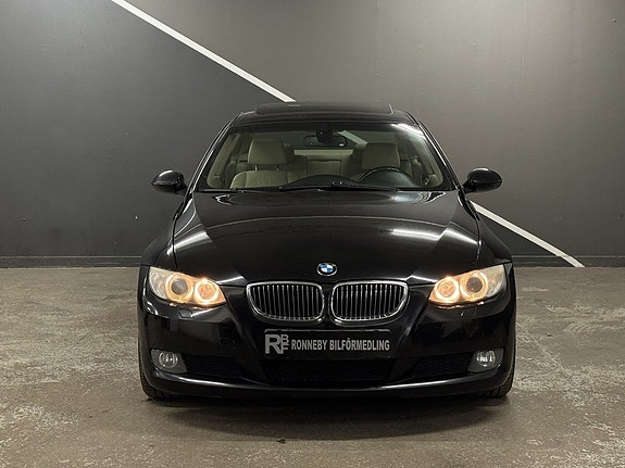 BMW 325i 2 of 14