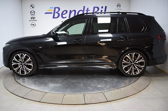 BMW X7 12 of 30