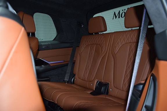 BMW X7 23 of 30