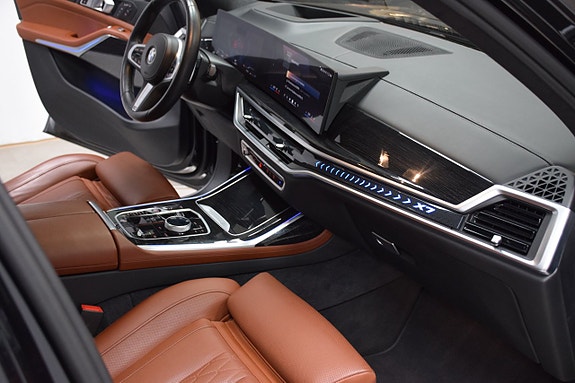BMW X7 26 of 30