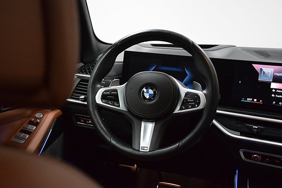 BMW X7 11 of 30