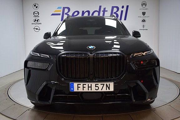 BMW X7 9 of 30
