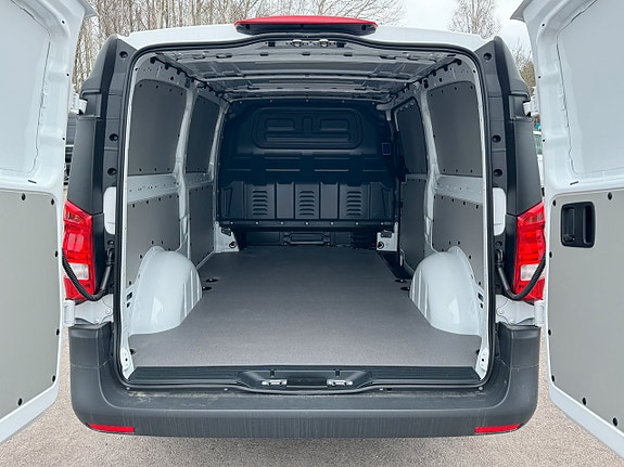 Mercedes-Benz eVito 112 5 of 5